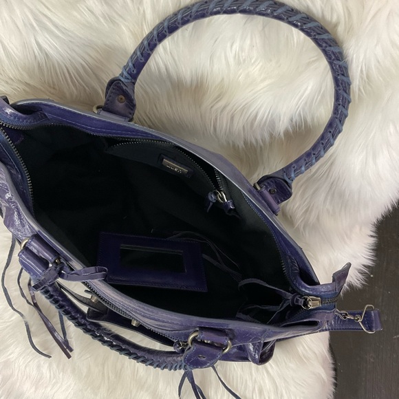 Lush Women's Purple Two Way Shoulder Bag With Card Holder - Picture 7 of 17